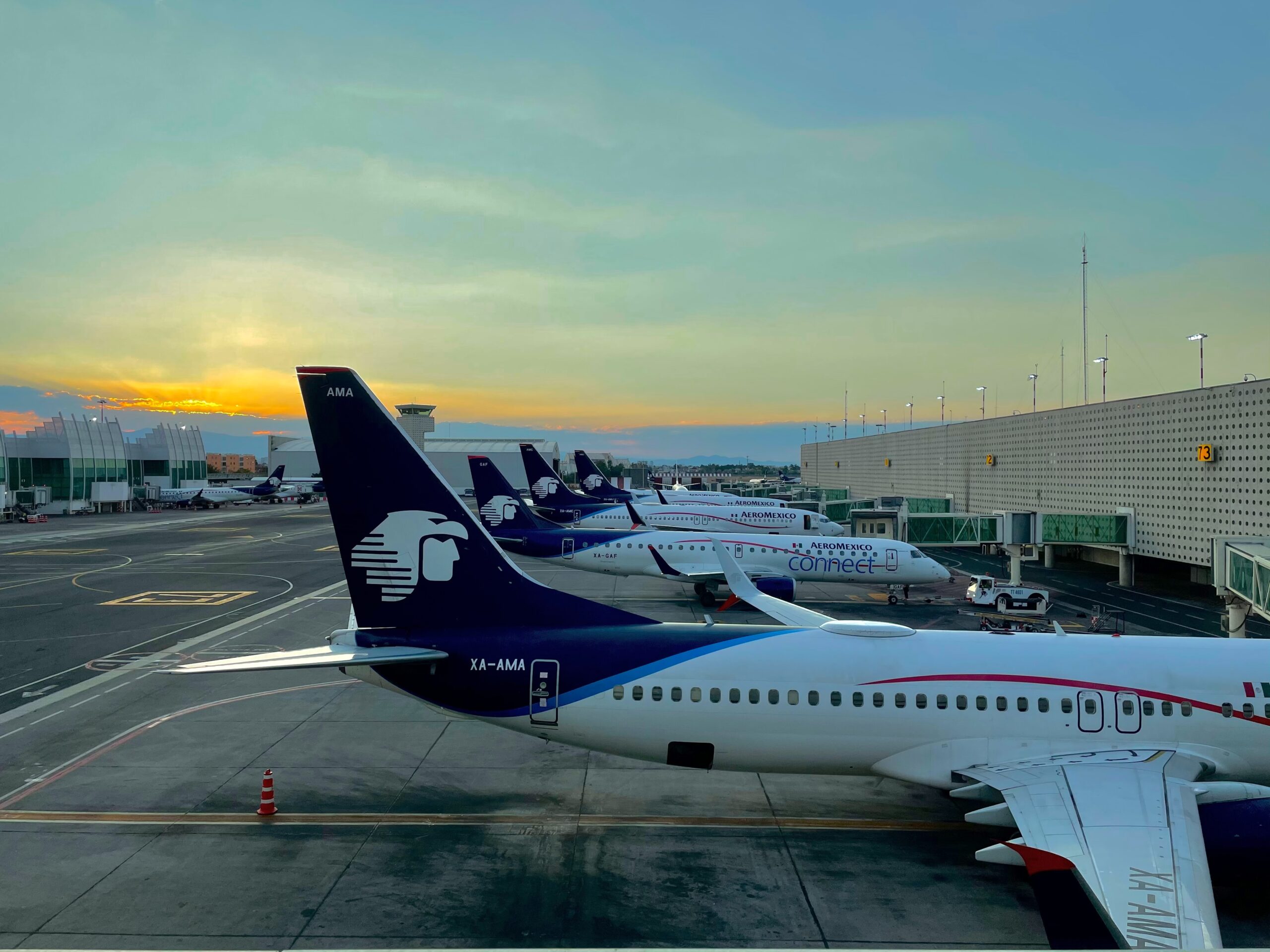 Aeroméxico tendrá dos vuelos desde Santa Lucía. Foto de José Pablo Domínguez para Unsplash