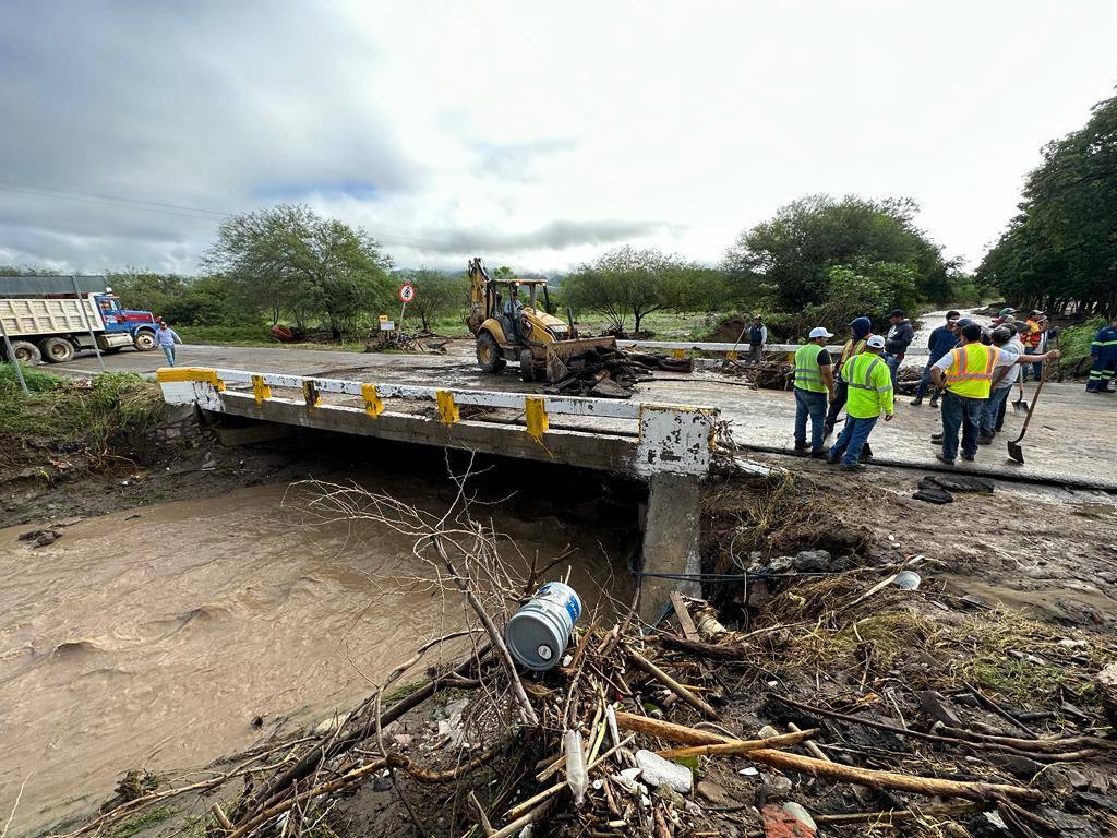 Paso del huracán Lidia deja afectaciones en Jalisco, Colima y Nayarit. Foto de X Enrique Alfaro