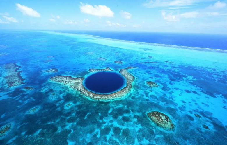 Localizan el agujero azul más profundo del mundo en Chetumal. Foto de Conahcyt